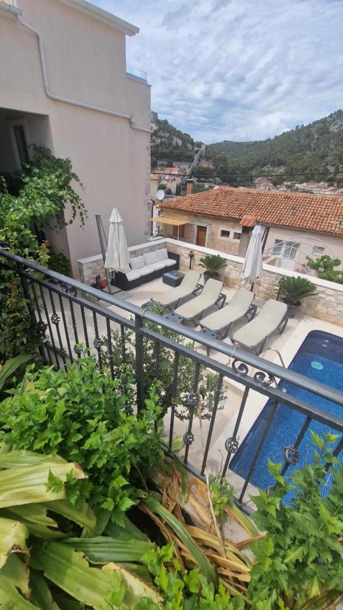 Apartments Ante 2 Hvar Town Esterno foto